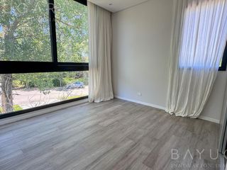 Foto 22 de Venta Casa - Barrio El Millord / Pilara - Vista a cancha de polo