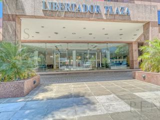 Foto 2 de PISO CORPORATIVO 1240 m2 DE GRAN CATEGORÍA EN VICENTE LÓPEZ