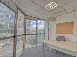 Foto 4 de PISO CORPORATIVO 1240 m2 DE GRAN CATEGORÍA EN VICENTE LÓPEZ