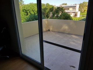 Foto 4 de Casa en venta - 4 Dormitorios 3 Baños - Cochera - 836Mts2 - La candida.