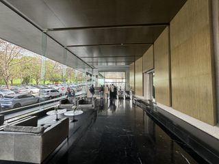 Foto 3 de MAIPU 1300 - EDIFICIO PIRELLI