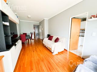 Foto 8 de 60m2 Villa Urquiza Excelentes 3 amb Super luminoso con balcón al frente