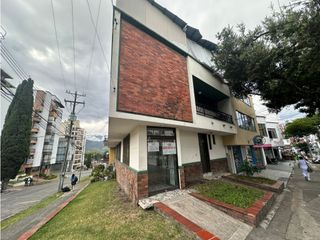 Foto 3 de Se Alquila Casa Comercial Esquinera Avenida Bolívar Norte Armenia
