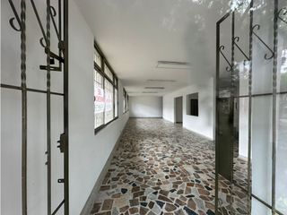 Foto 8 de Se Alquila Casa Comercial Esquinera Avenida Bolívar Norte Armenia