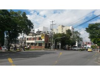 Foto 1 de Se Alquila Casa Comercial Esquinera Avenida Bolívar Norte Armenia