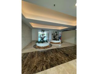 Foto 3 de VENDO APARTAMENTO EN BUEN  SECTOR DE LA CIUDAD
