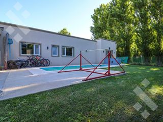 Foto 31 de Venta casa 4 dormitorios - Barrio La Zagala - Neuquen