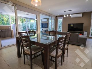 Foto 41 de Venta casa 4 dormitorios - Barrio La Zagala - Neuquen