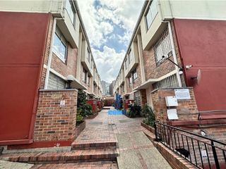 Foto 1 de VENTA CASA ALTABLANCA, BOGOT