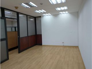 Foto 9 de La Carolina, Oficina en  Renta, 125m2, 5 Ambiente, 2 Baños.