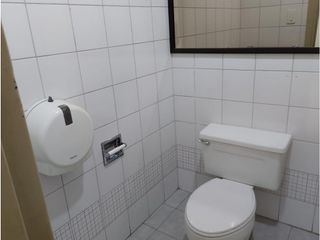 Foto 20 de La Carolina, Oficina en  Renta, 125m2, 5 Ambiente, 2 Baños.