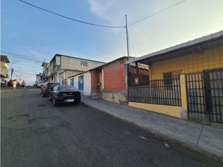 Foto 3 de En venta villa de dos habitaciones ciudadela La Aurora Manta