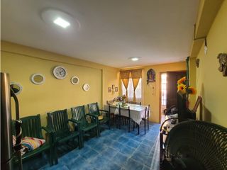 Foto 6 de En venta villa de dos habitaciones ciudadela La Aurora Manta