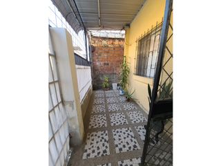 Foto 18 de En venta villa de dos habitaciones ciudadela La Aurora Manta