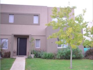 Foto 9 de Barrio cerrado La Comarca - Casa Alquiler ARS 30.000
