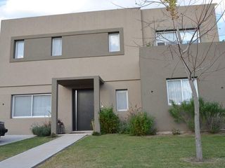 Foto 4 de Barrio cerrado La Comarca - Casa Alquiler ARS 30.000