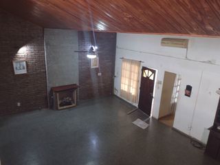 Foto 5 de Venta. Casa con cochera y patio. Oportunidad!