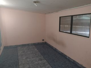 Foto 14 de Venta. Casa con cochera y patio. Oportunidad!