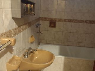 Foto 17 de Venta. Casa con cochera y patio. Oportunidad!