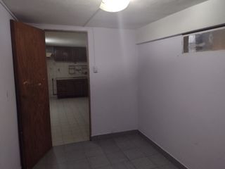 Foto 9 de Venta. Casa con cochera y patio. Oportunidad!