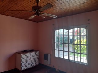 Foto 19 de Venta. Casa con cochera y patio. Oportunidad!