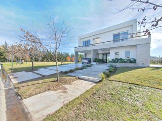 Foto 3 de Casa - Albanueva, lote al Río