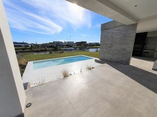 Foto 1 de Casa - Albanueva, lote al Río