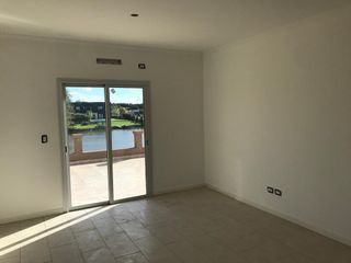Foto 15 de Casa en venta 6 Ambientes - El  Cantón
