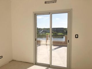 Foto 4 de Casa en venta 6 Ambientes - El  Cantón