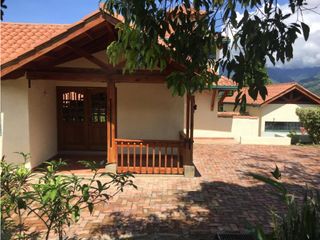 Foto 5 de Maat vende Casa en el Condominio  Villeta 2.072m2 $ 1.000Millones