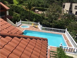 Foto 3 de Maat vende Casa en el Condominio  Villeta 2.072m2 $ 1.000Millones