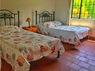 Foto 13 de Maat vende Casa en el Condominio  Villeta 2.072m2 $ 1.000Millones