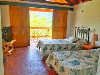 Foto 11 de Maat vende Casa en el Condominio  Villeta 2.072m2 $ 1.000Millones