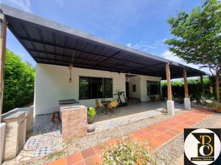 Foto 2 de SE VENDE CASA CAMPESTRE EN VILLAS DEL PALMAR, YOPAL