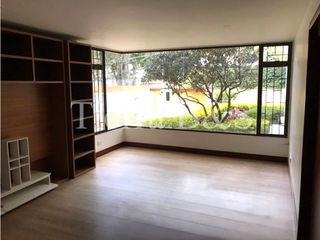 Foto 1 de VENTA DE APARTAMENTO EN CHAPINERO, 300 M2 POR $2.250'000.000