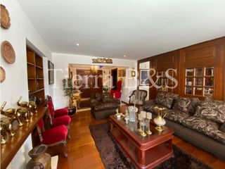 Foto 5 de VENTA DE CASA / APARTAMENTO EN CHICO,  270 M2 POR $2.000'000.000