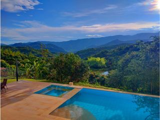 Foto 4 de VENTA DE CASA EN ANAPOIMA, LOTE DE 600 M2 POR $1.500'000.000