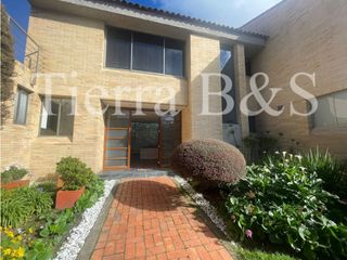 Foto 3 de ARRIENDO DE AMPLIA CASA EN SAN SIMÓN, 336 M2 $13'900.000