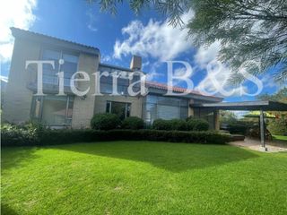 Foto 1 de ARRIENDO DE AMPLIA CASA EN SAN SIMÓN, 336 M2 $13'900.000