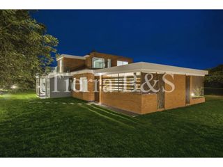 Foto 2 de ARRIENDO DE LUJOSA CASA EN SAN SIMÓN, 470 M2 POR $17,5 Millones