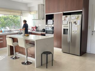 Foto 6 de Casa Moderna de 4 dormitorios en el Golf de Nordelta en venta