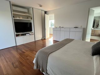 Foto 14 de Casa Moderna de 4 dormitorios en el Golf de Nordelta en venta