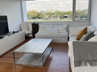 Foto 22 de Casa Moderna de 4 dormitorios en el Golf de Nordelta en venta