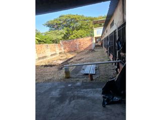 Foto 4 de VENTA DE CASA LOTE EN TOCAIMA  IDEAL PARA PROYECTO DE HOTELERIA