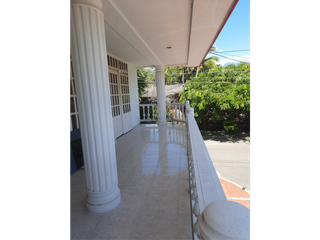 Foto 2 de VENDEMOS CASA B. CANTARRANA - VILLAVICENCIO