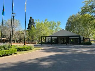 Foto 21 de Lote en Venta en Highland Park Country Club Pilar