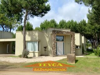 Foto 1 de Casa en  VENTA, ZONA HERRADURA , PINAMAR