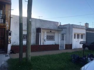 Foto 2 de Casa - Lomas de Zamora Oeste