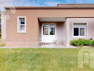 Foto 12 de Venta de Casa en Campos de Roca
