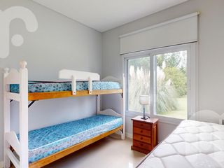 Foto 30 de Venta de Casa en Campos de Roca